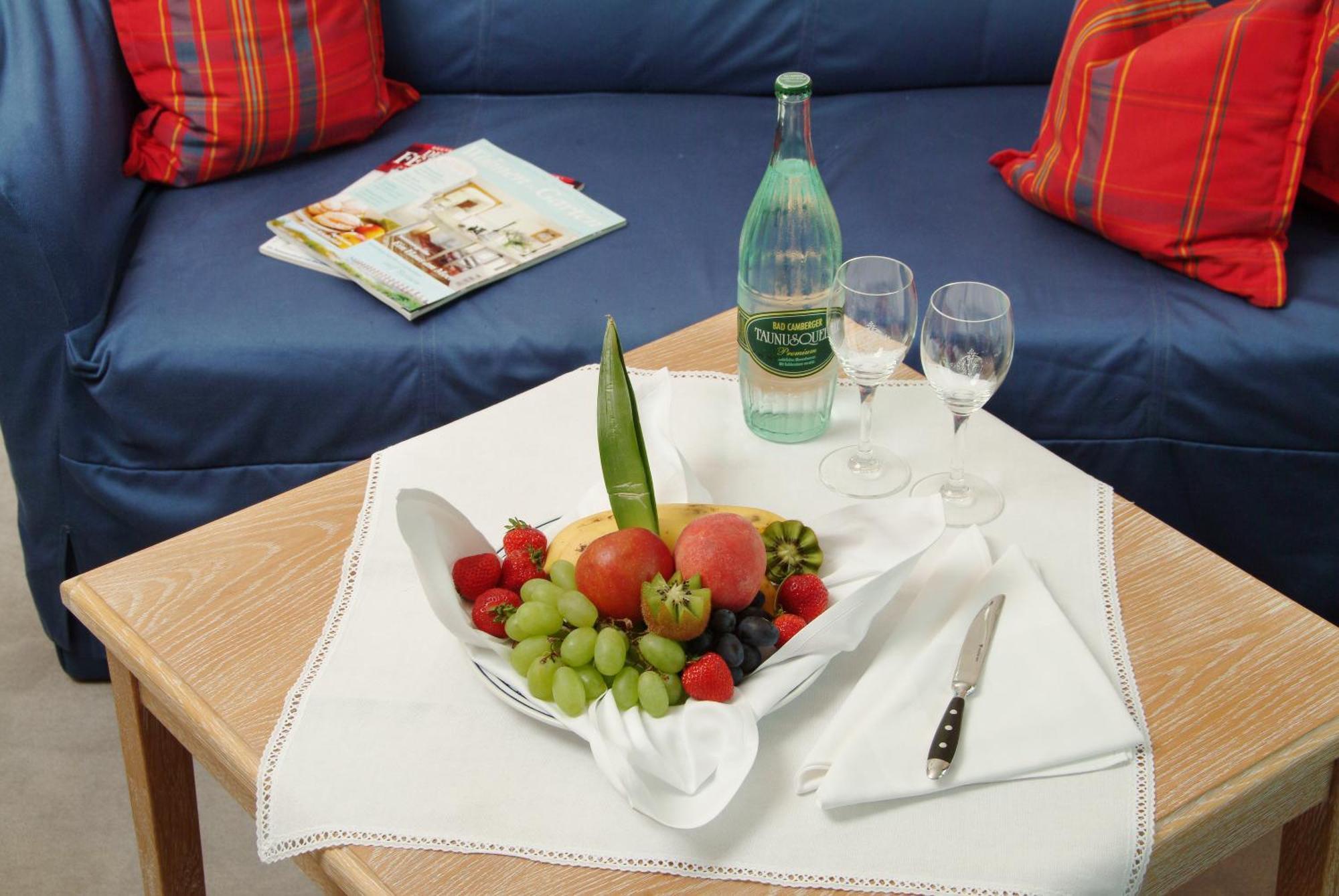 Hotel Leicht Biebelried Ngoại thất bức ảnh