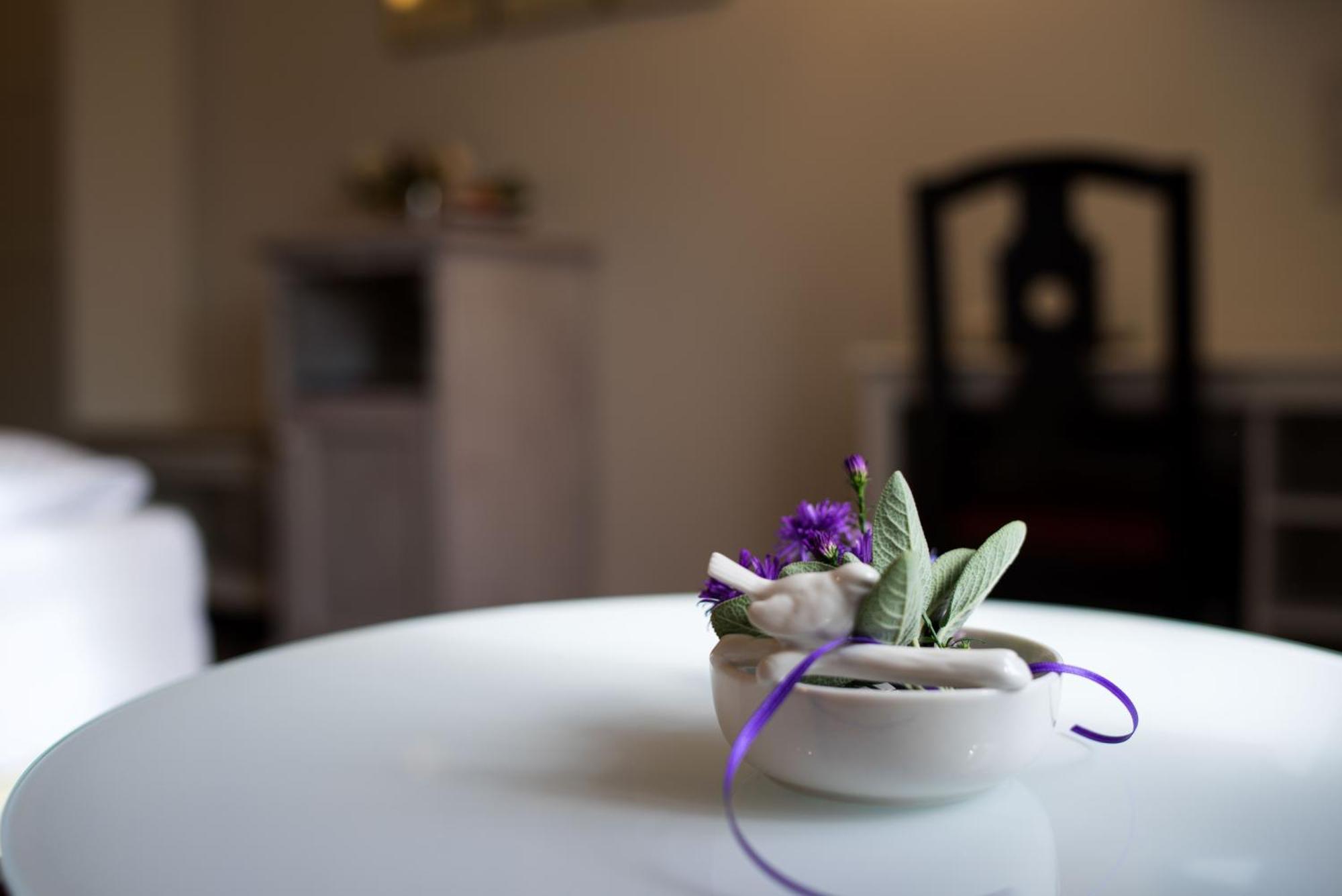 Hotel Leicht Biebelried Ngoại thất bức ảnh
